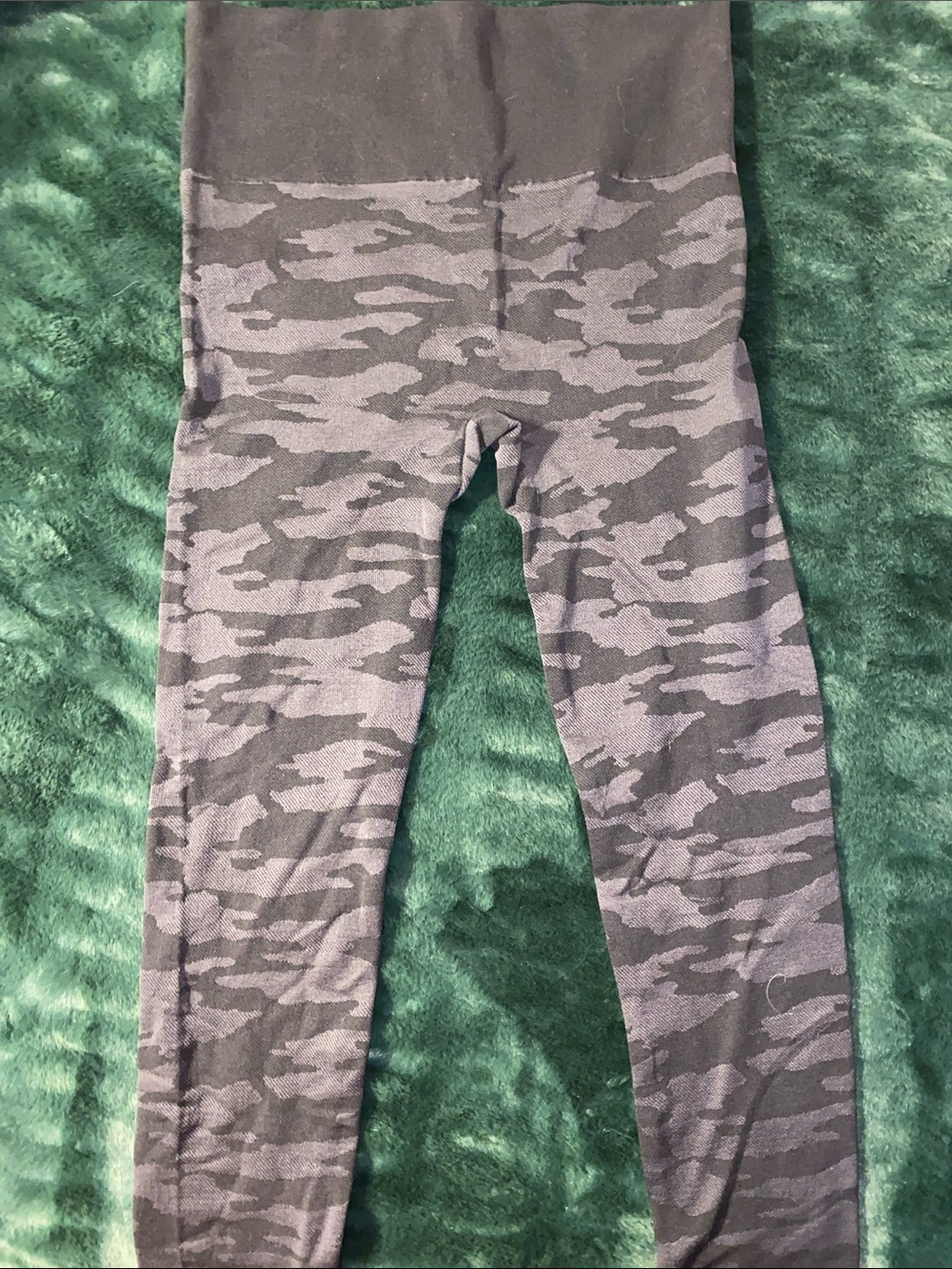 Warner's Gray Camo High-Waist Leggings